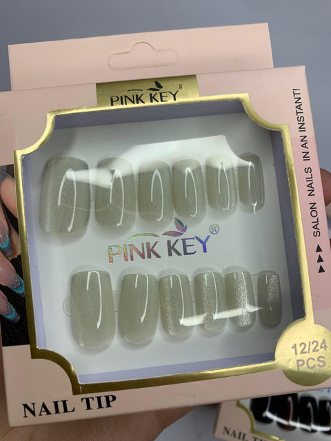 PINK KEY NAILS